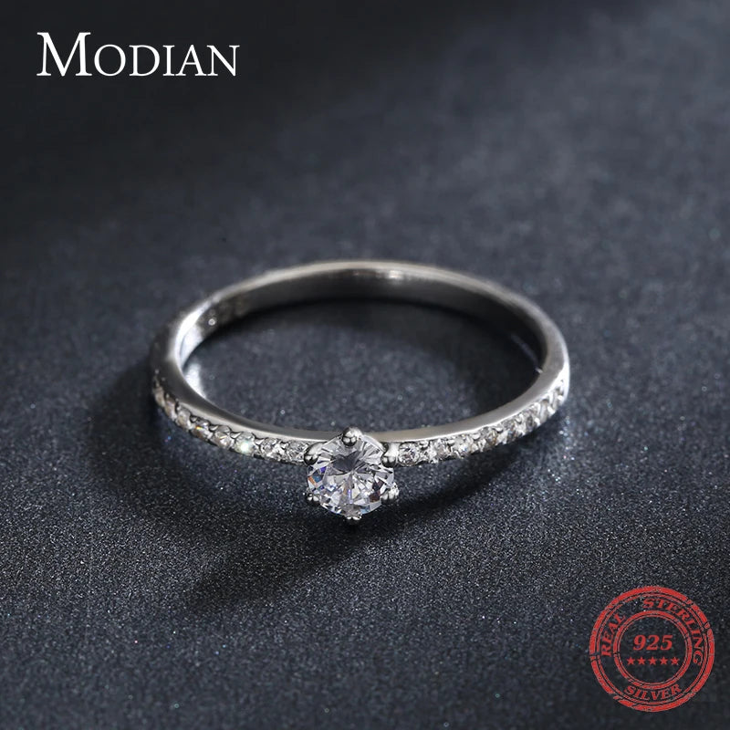 Féliza Pave Stone Ring – Sparkling Elegance for Every Occasion