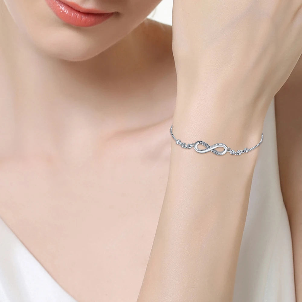 Féliza Infinity Armband – Zeitloses Symbol ewiger Liebe und Verbundenheit