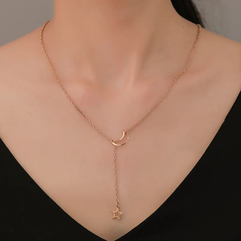 Féliza Moon and Star Necklace – Celestial Elegance