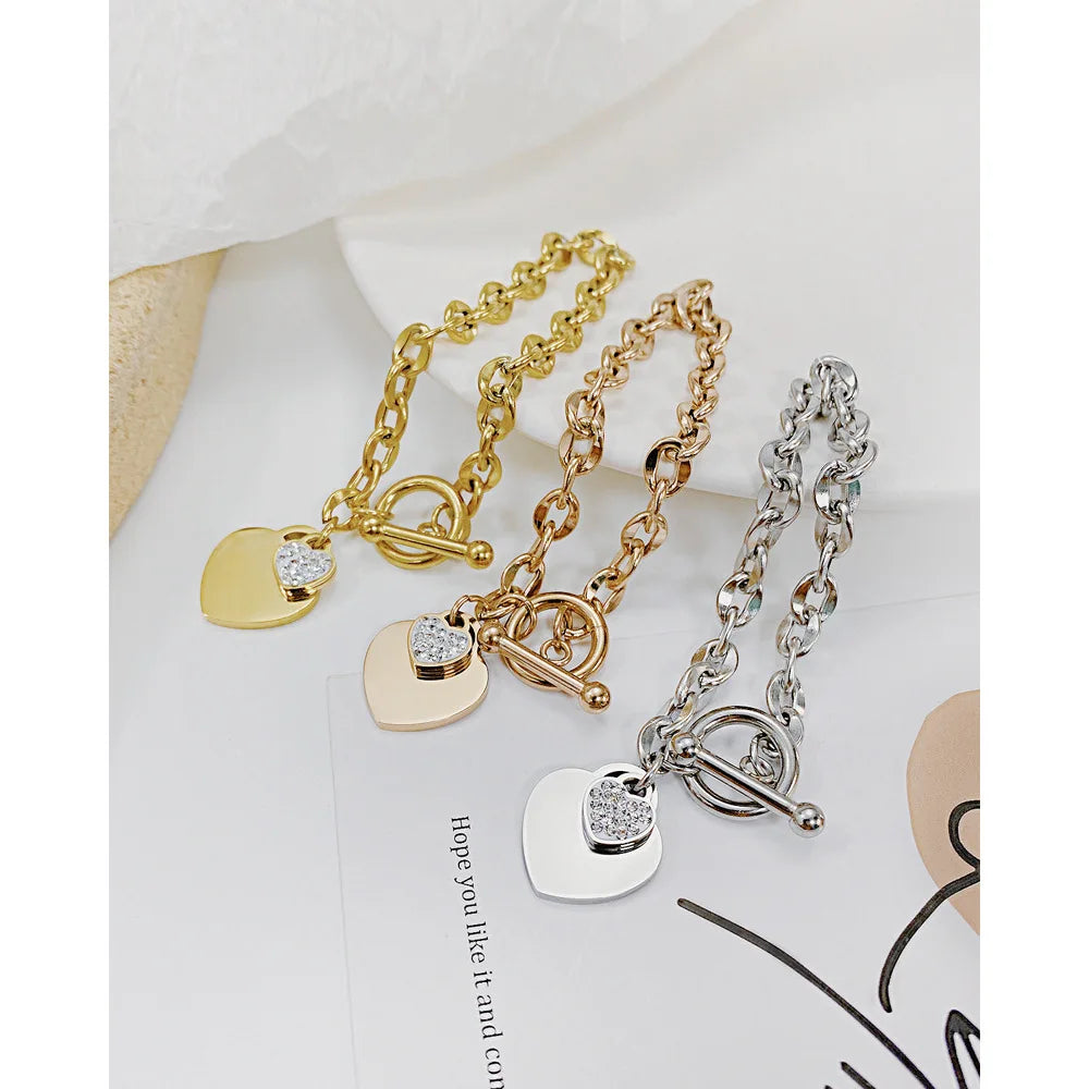 Féliza Gold-Plated Prayer Bracelet with Lock Clasp – A Touch of Elegance and Spiritual Serenity in 925 Sterling Silver