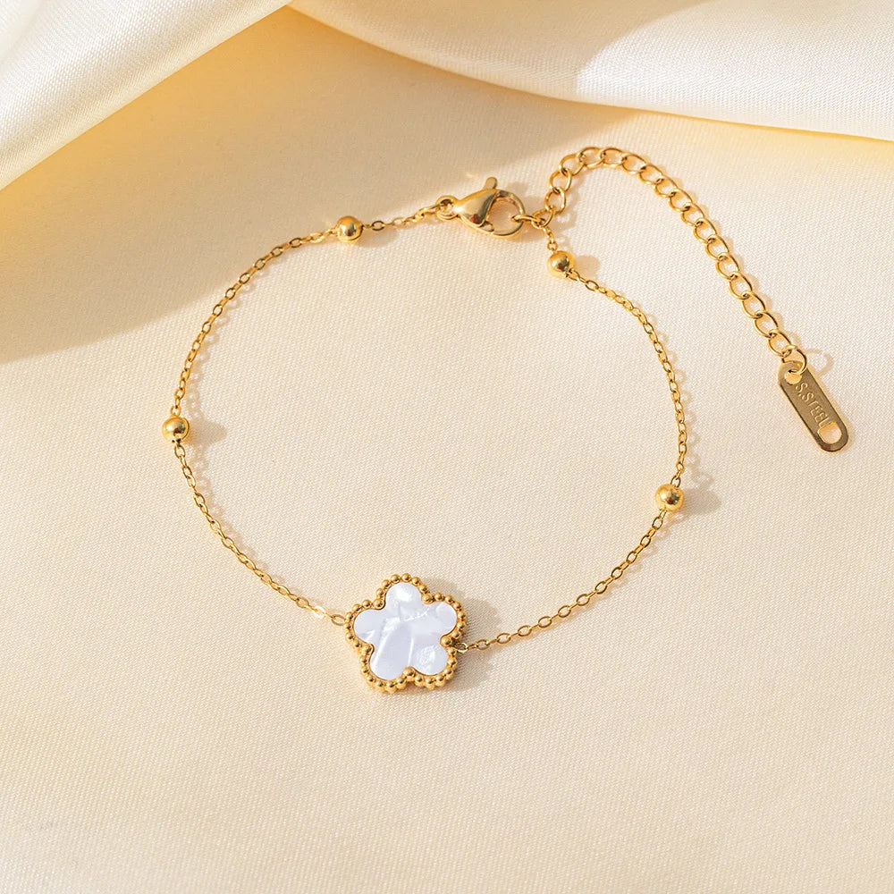 Féliza Four-Leaf Clover Bracelet – A Charming Symbol of Luck and Elegance