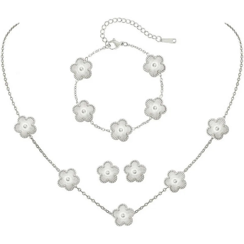 Féliza Lucky Clover Jewelry Set – A Symbol of Elegance and Good Fortune in 925 Sterling Silver