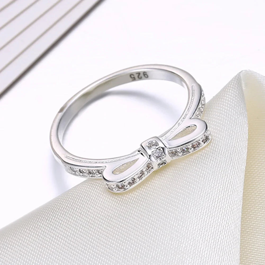 Féliza Pave Heart Bow Ring – Elegance and Romance Intertwined