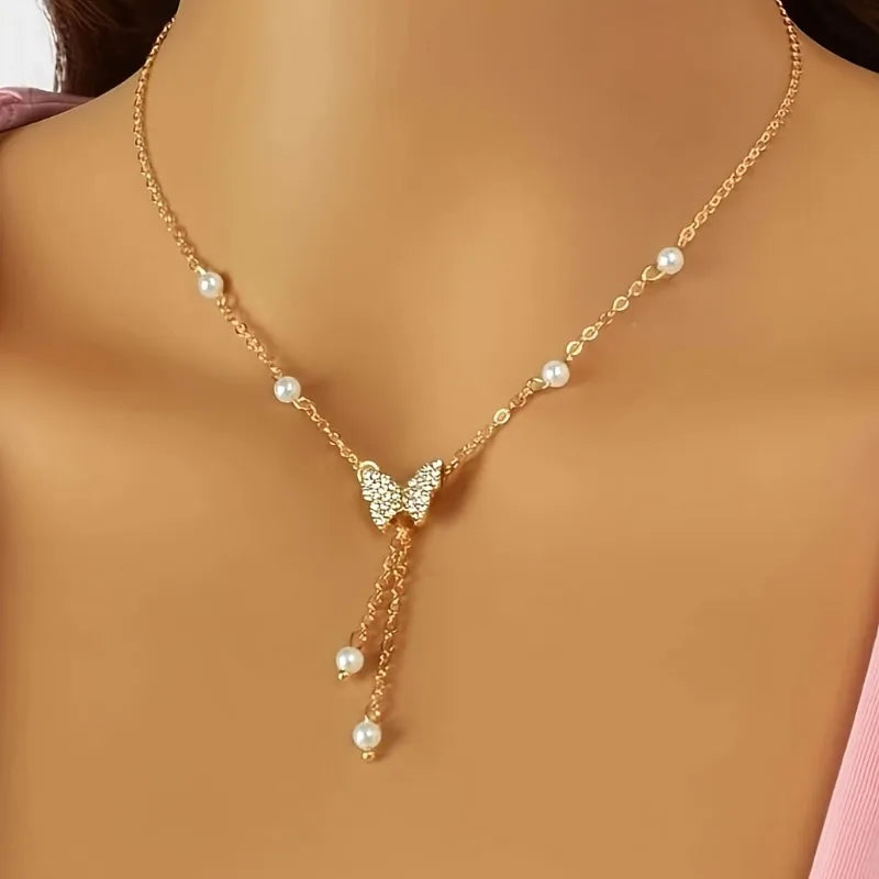 Féliza Butterfly Necklace – Grace and Transformation