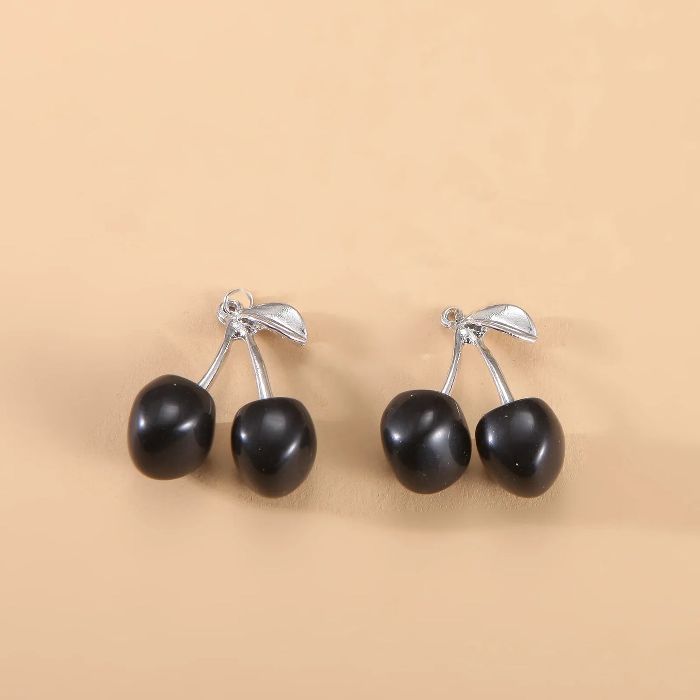 Féliza Cherry Necklace – Sweetness and Style