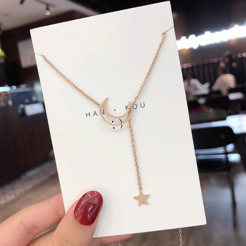 Féliza Moon and Star Necklace – Celestial Elegance