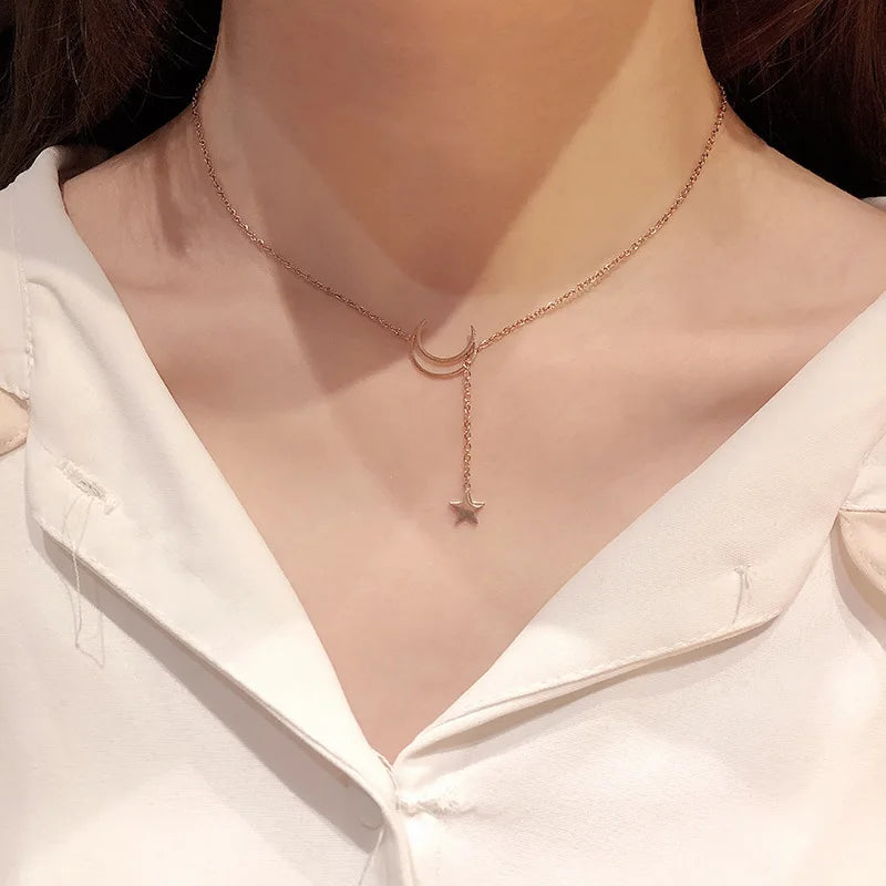 Féliza Moon and Star Necklace – Celestial Elegance