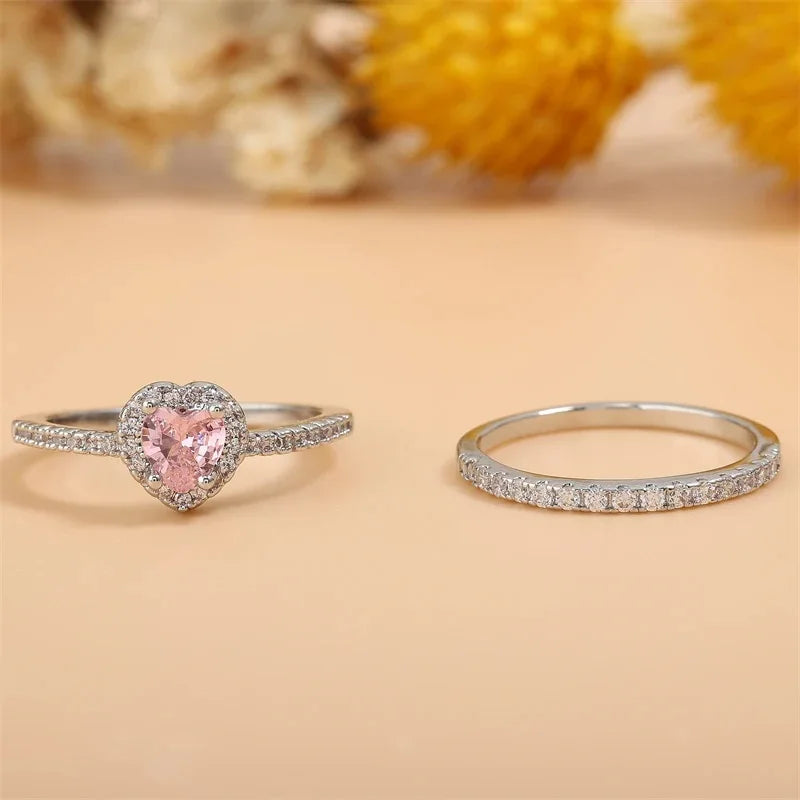 Féliza Pink Stone Ring – A Romantic Touch of Feminine Elegance