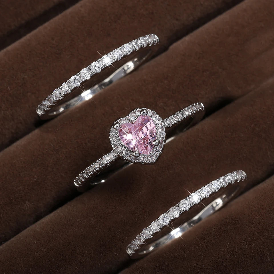Féliza Pink Stone Ring – A Romantic Touch of Feminine Elegance