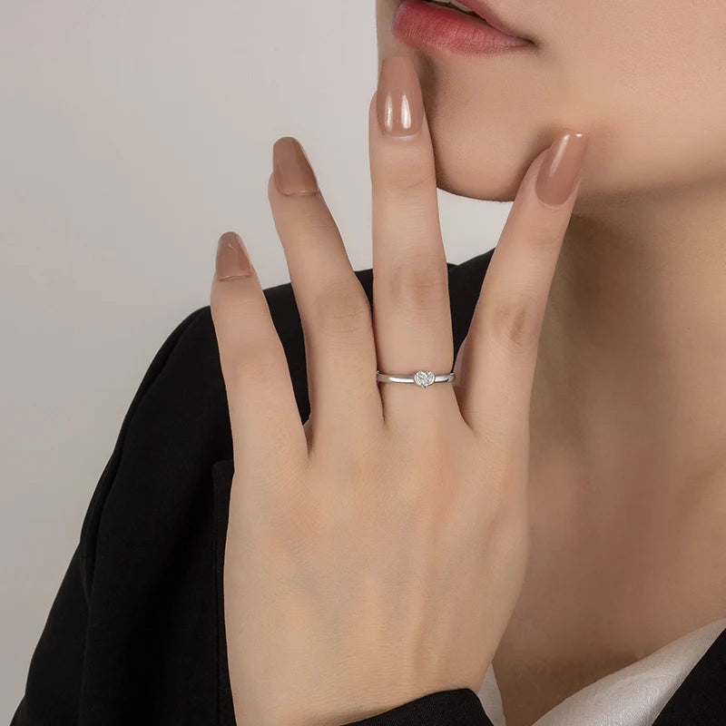 Féliza Heart Ring – A Romantic Symbol of Love and Elegance